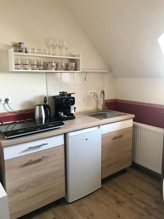 Aranyló apartmanház Hajduszoboszlo Exterior foto